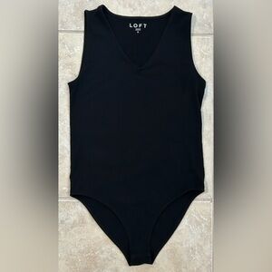 Loft Sleeveless V-Neck Bodysuit Black Size Small